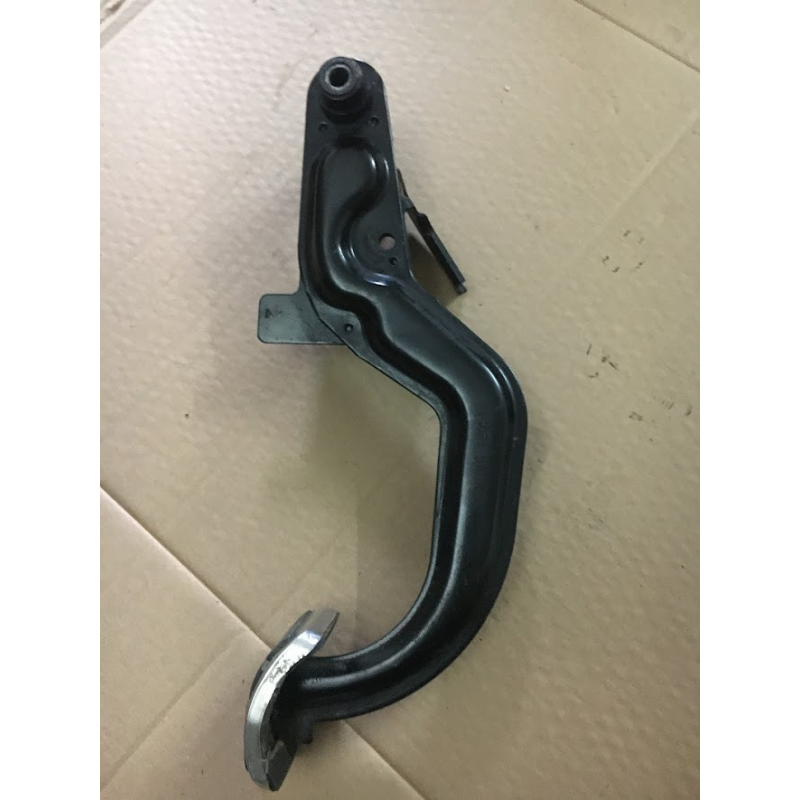 Педаль гальма Renault Laguna 1