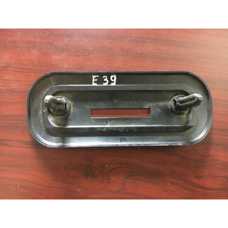 Фіксатор / напрвляючий підголовника Bmw E39 19789629