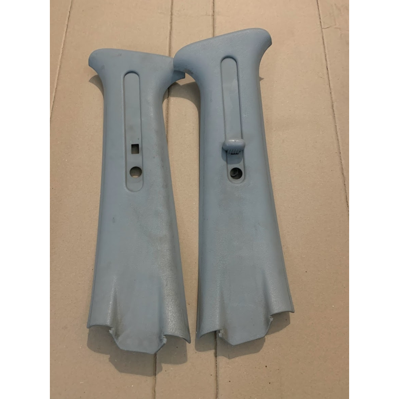 Накладка обшивка стойки середньої верхня Renault Laguna 1 7700821291  7700821292