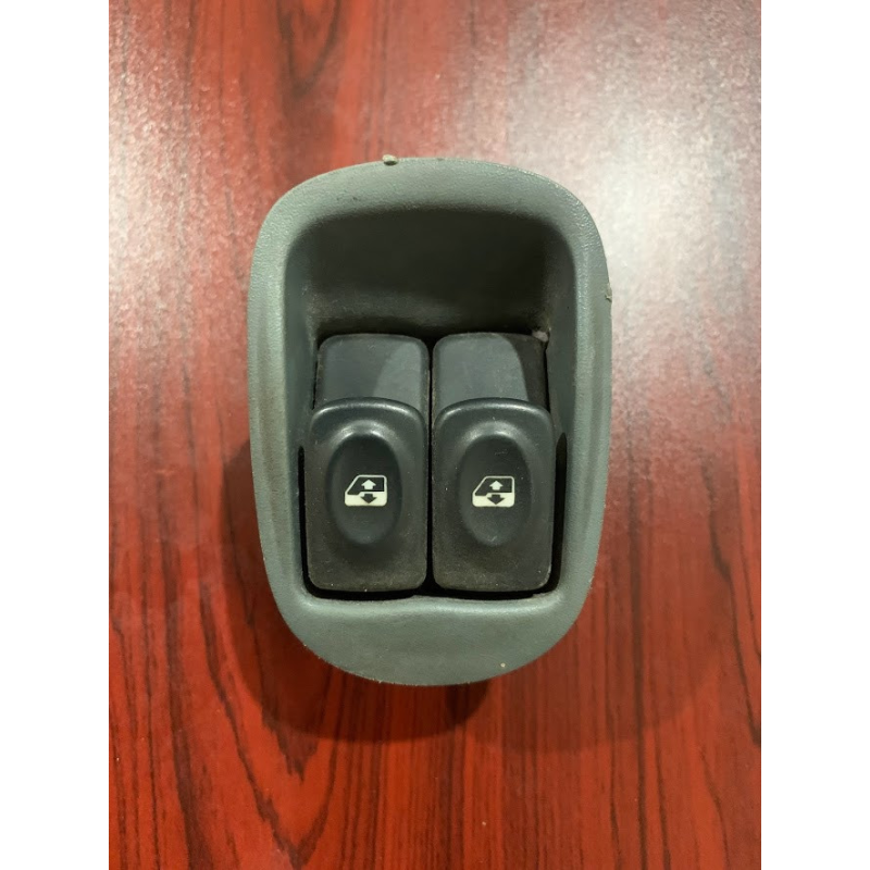 Кнопки склопідйомника Renault Megane Scenic 1 Кнопки склопідйомника Renault Megane Scenic 1
