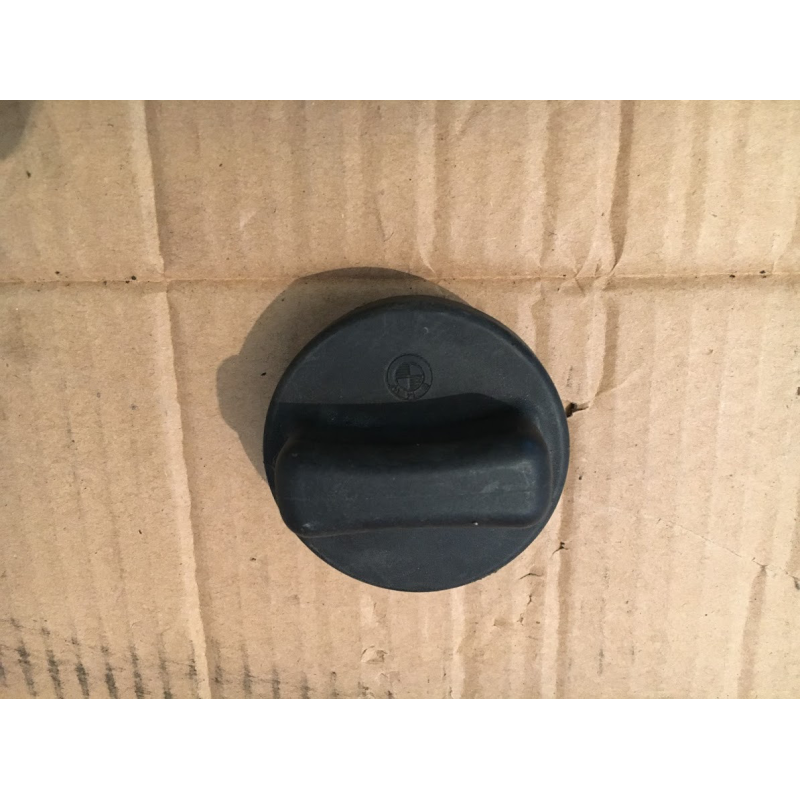 Кришка бензобака Bmw