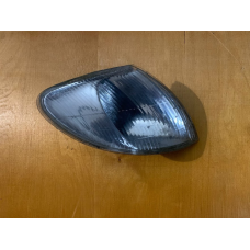 Вказівник повороту правий Renault Scenic 1  7700831467