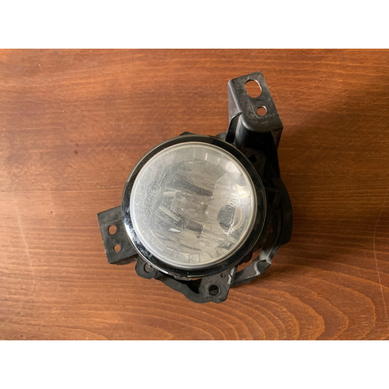 Протитуманна фара Mitsubishi ASX Outlander Nissan Leaf Renault Megane 3 89500181 Протитуманна фара Mitsubishi ASX Outlander Nissan Leaf Renault Megane 3 89500181