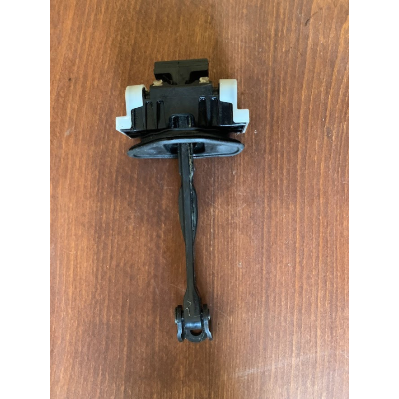 Обмежувач ( фіксатор ) дверей Opel Insignia