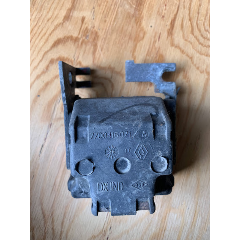 Подушка КПП Renault Scenic Megane 7700416071