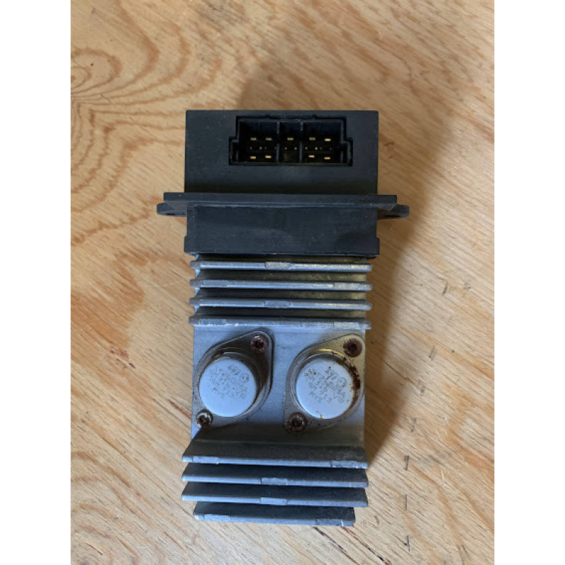 Резистор/Реостат печки Renault Scenic 1 7701040562