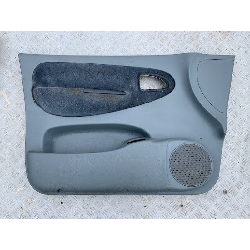 Обшивки/карти дверей Renault Megane Scenic 1 7700843152 7700843142 Обшивки/карти дверей Renault Megane Scenic 1 7700843152 7700843142