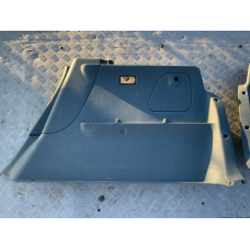 Обшивка Накладка багажника Renault Scenic Megane 7700835116 7700835115