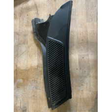 Накладка під лобове скло / Жабо Renault Scenic 1  7700838522