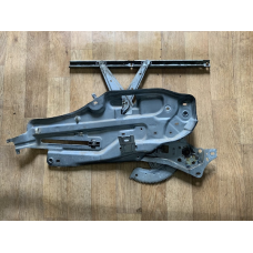 Склопідйомник електричний лівий передній Renault Laguna 1