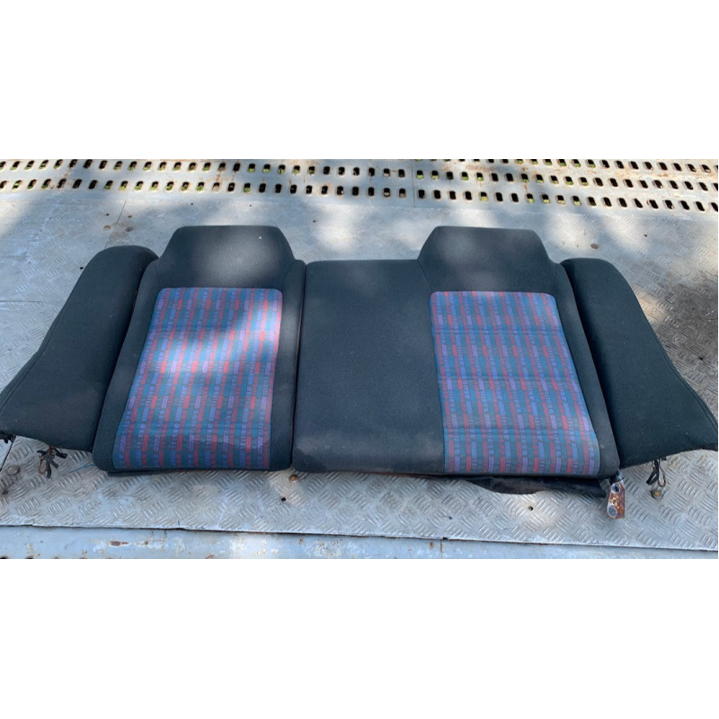 Сидіння задні Mazda 323 BG седан