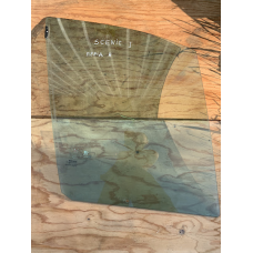 Скло дверей передніх правих Renault Scenic 1