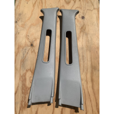 Накладка стійки середньої верх Mazda 323 BG