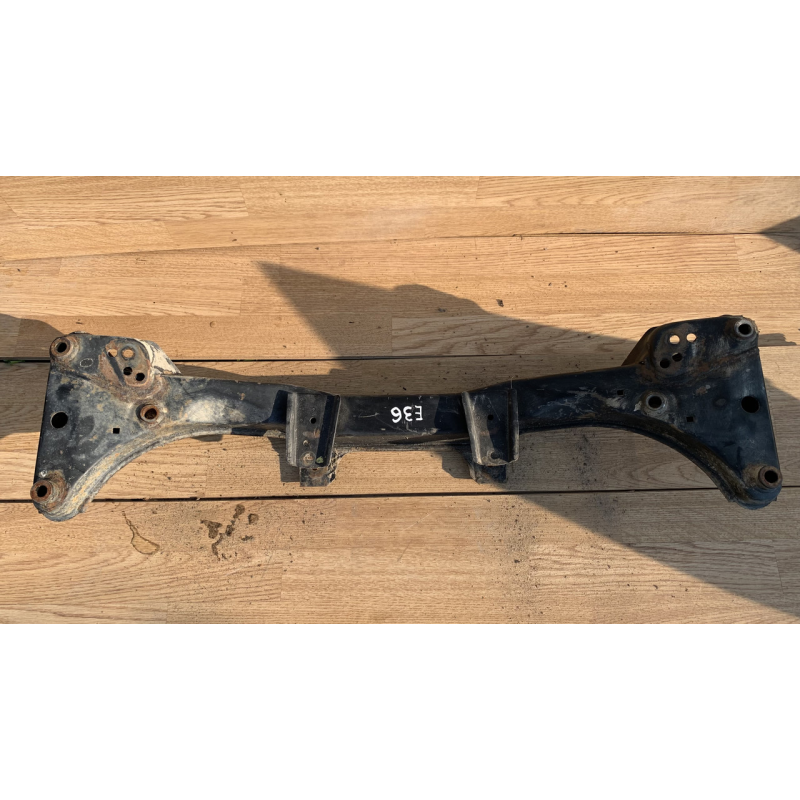 Передня балка Бмв 320і Е36