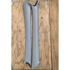 Накладка стійки передньої Mazda 323 BG