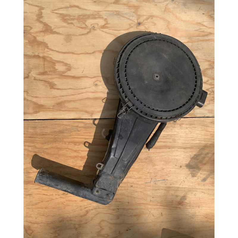 Корпус повітряного фільтра Mazda 323 BG 1.6i