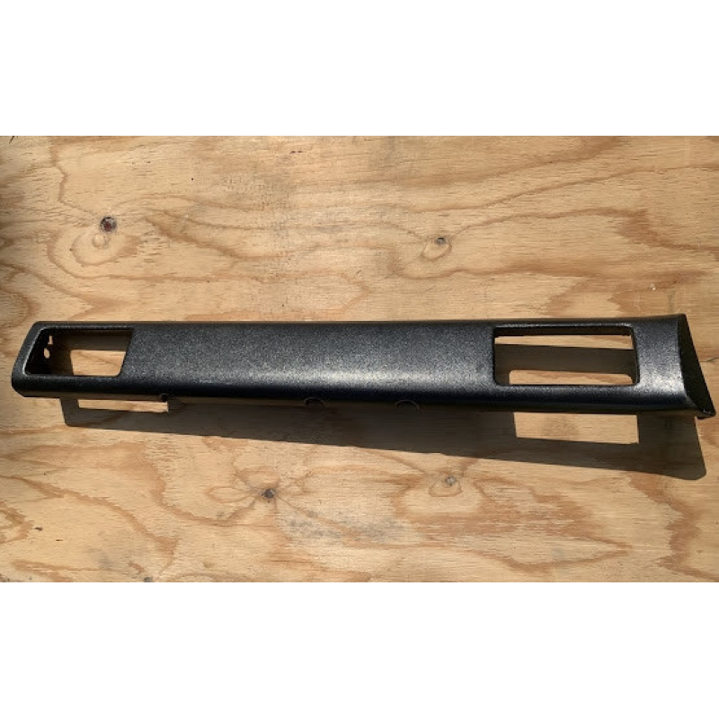 Накладка торпедо Mazda 323 BG