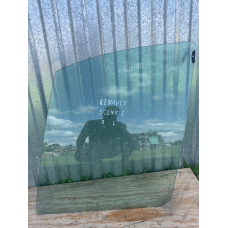 Скло дверей переднє ліве Renault Scenic 1