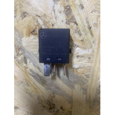 Реле паливного насоса Mercedes 2.2 CDI 0025421119
