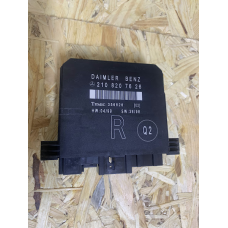 Блок комфорту передніх дверей Mercedes W210 2108207626