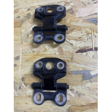 Петлі дверей передніх правих Mercedes E Class W210