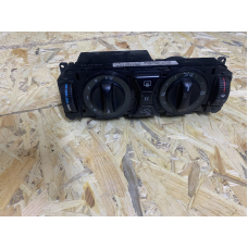 Блок управління клімат контролем Mercedes W210  2108303185