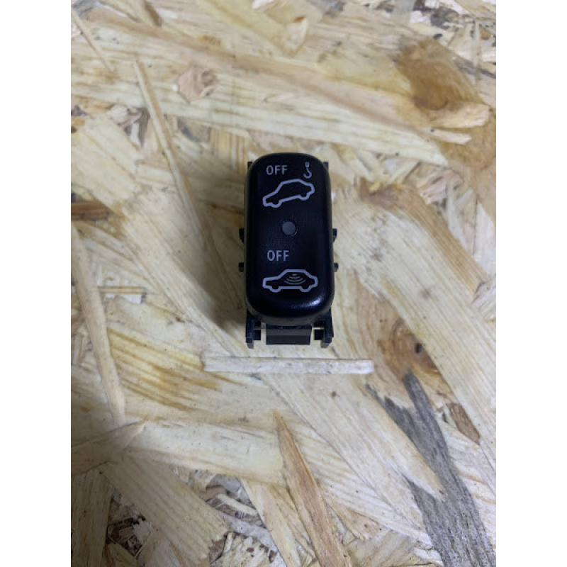 Кнопка сигналізації Mercedes W210 2108201710