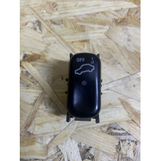 Кнопка захисту від буксирування Mercedes W210 2108205910
