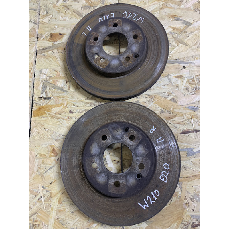 Диск гальмівний передній Mercedes W210