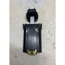 Обмежувач дверей передніх правих Mercedes W210