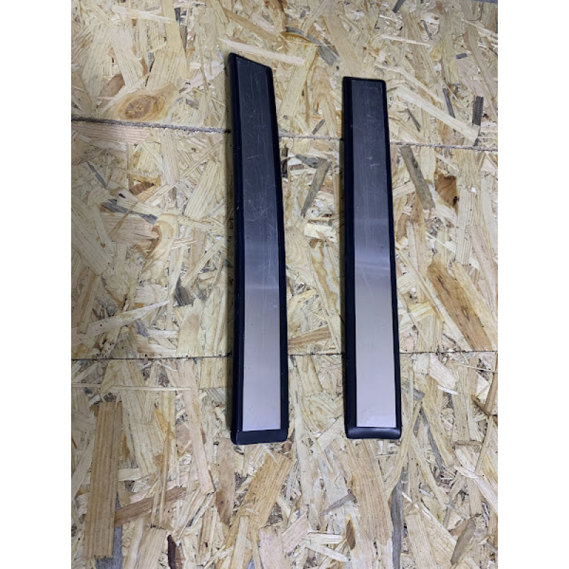 Накладка порогу задній Mercedes W210 Рестайлінг 2106803535 Накладка порогу задній Mercedes W210 Рестайлінг 2106803535