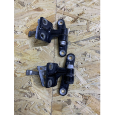 Петля дверей задніх Mercedes W210 Седан