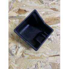 Попільничка центральної консолі Mercedes W210  2108100530