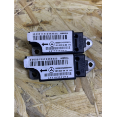 Датчик удару Mercedes W210 0018205626