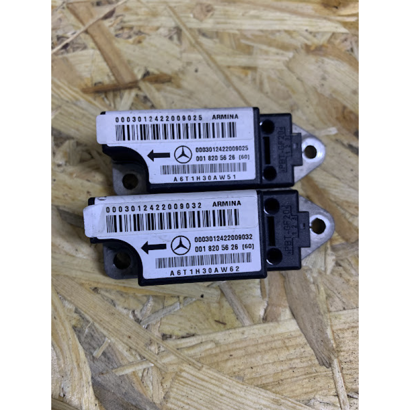 Датчик удару Mercedes W210 0018205626