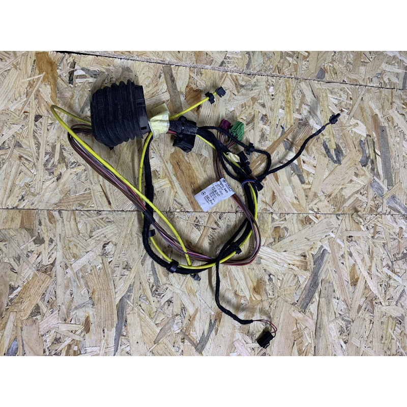 Проводка дверей Mercedes W210 задніх правих 2105403733 Проводка дверей Mercedes W210 задніх правих 2105403733