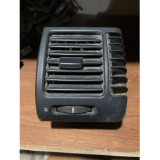 Дефлектор повітря Opel Vectra B правий 90463809