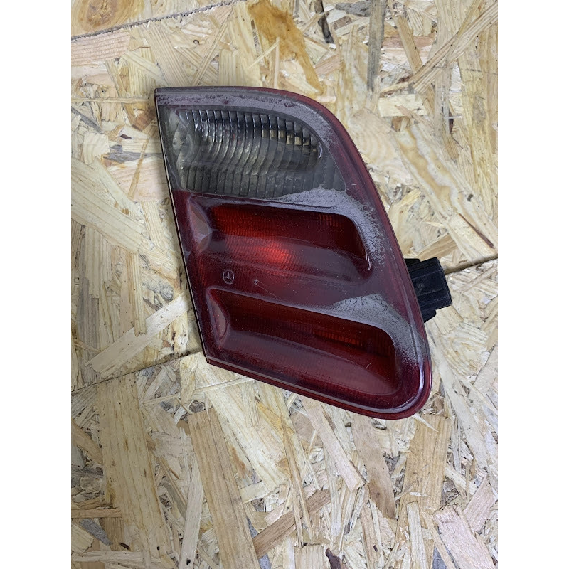 Ліхтар задній лівий внутрішній Mercedes W210 Седан 2108203764 Ліхтар задній лівий внутрішній Mercedes W210 Седан 2108203764