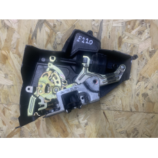 Замок дверей Mercedes W210 задній лівий 2027330308