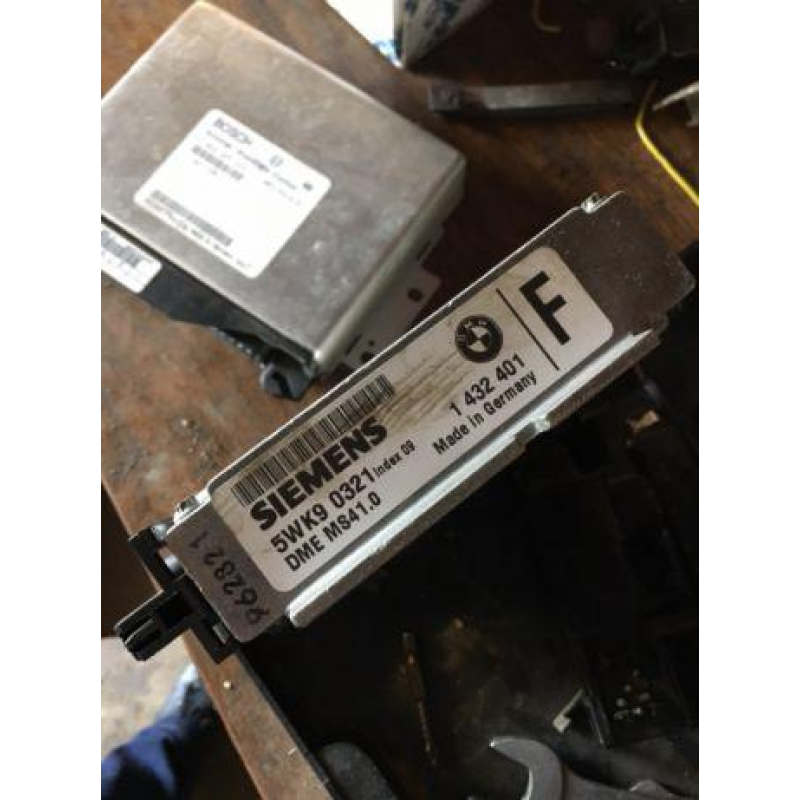 Блок управління двигуном Мозги BMW 520і E39 5WK90321 ЭБУ