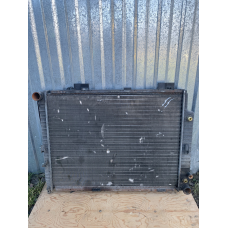 Радіатор Mercedes W210 2.2 CDI