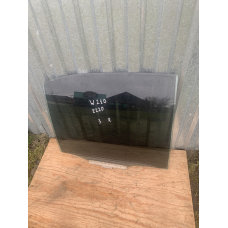 Скло дверей Mercedes W210 заднє праве