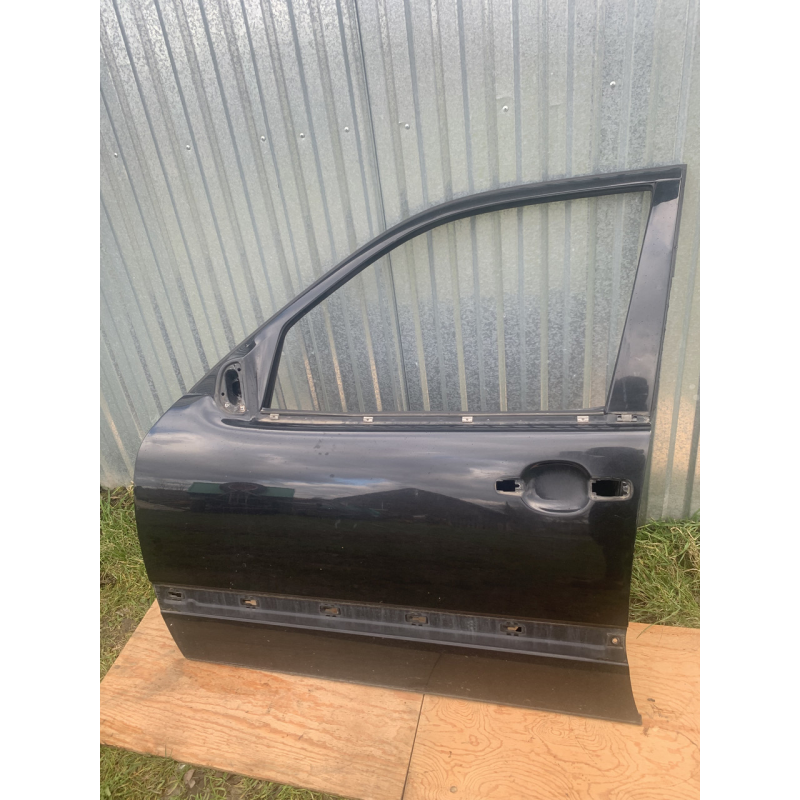 Двері Mercedes W210 передні ліві