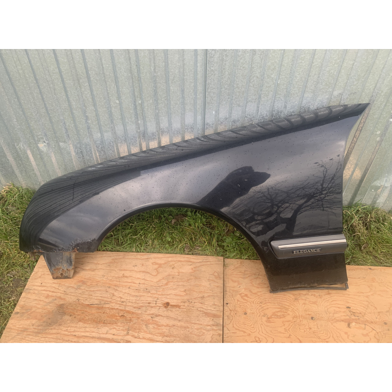 Крило переднє ліве Mercedes W210 Рестайлінг