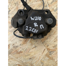 Супорт в зборі передній правий Mercedes W210