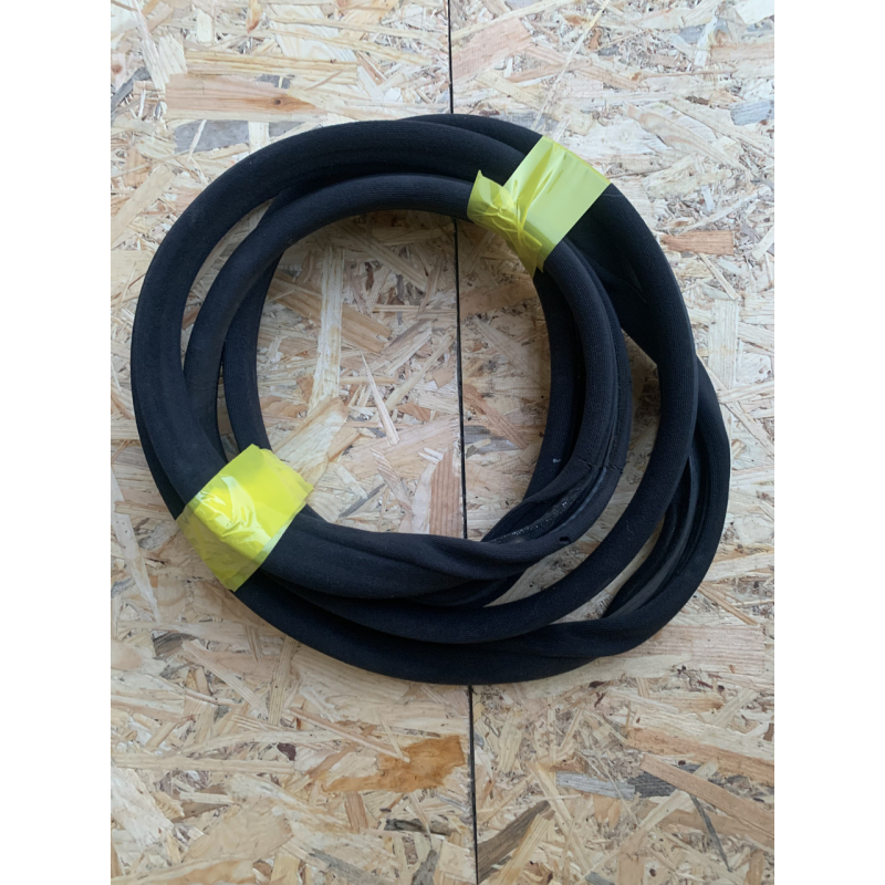 Ущільнювачі дверей Mercedes W210 Седан Ущільнювачі дверей Mercedes W210 Седан