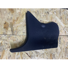 Накладка стійки передньої нижня ліва Mercedes W210