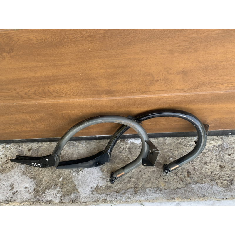 Петлі багажника Mercedes W210 Седан Петлі багажника Mercedes W210 Седан