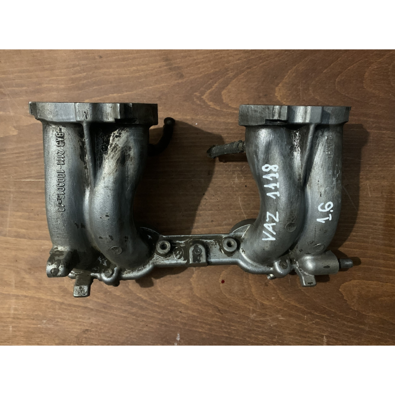 Впускний колектор (труба) Ваз 1118 2111-1008015-10