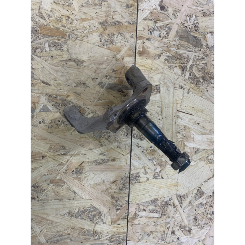 Поворотний кулак Ваз 2105